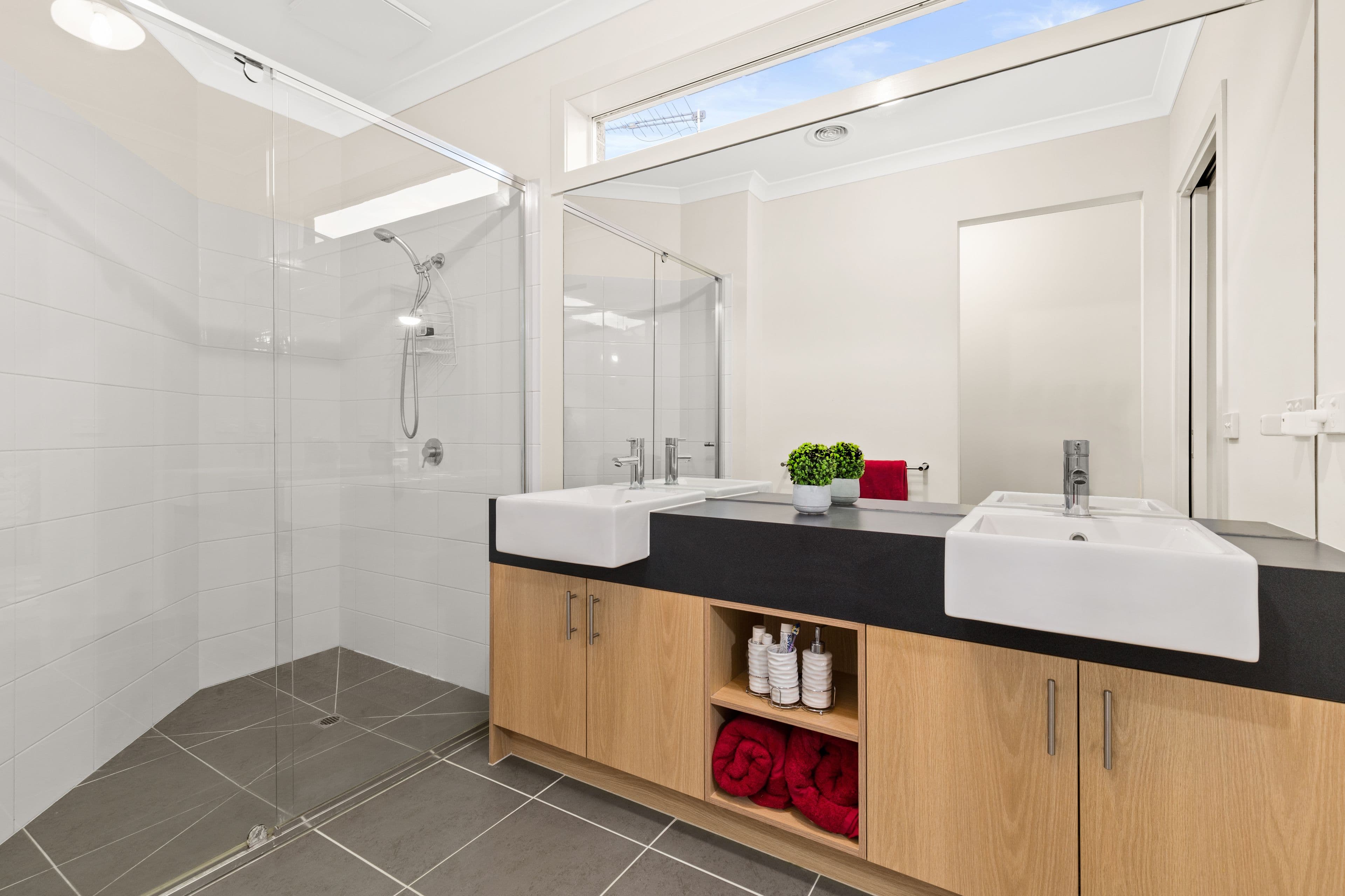8 Charolais Court, Pakenham VIC 3810, Pakenham - Thumbnail 8