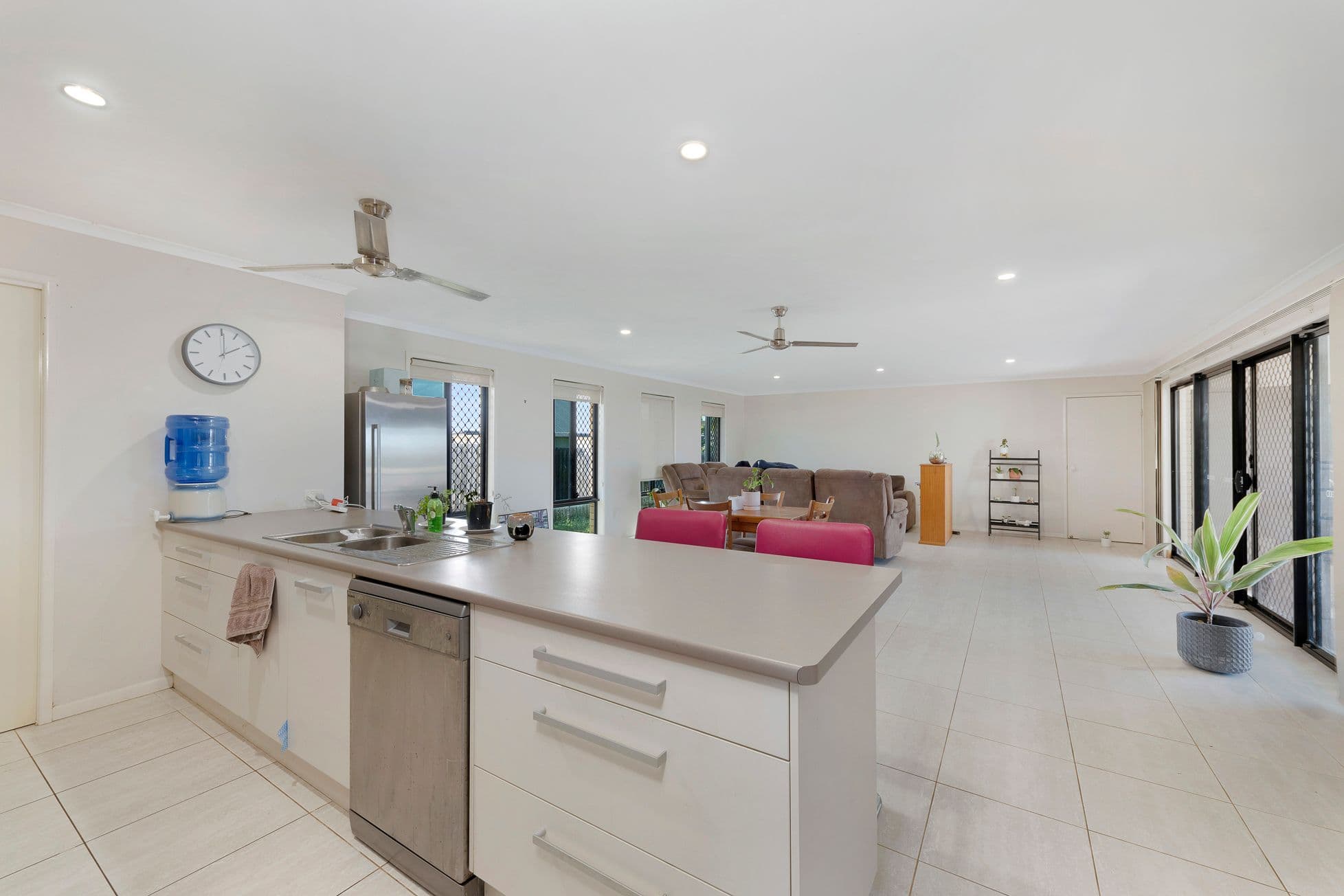 52 Bisdee Street, Coral Cove QLD 4670, Coral Cove - Thumbnail 5