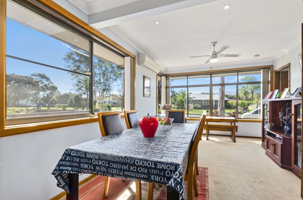 31 Eleebana Crescent, Koonawarra - Thumbnail 2