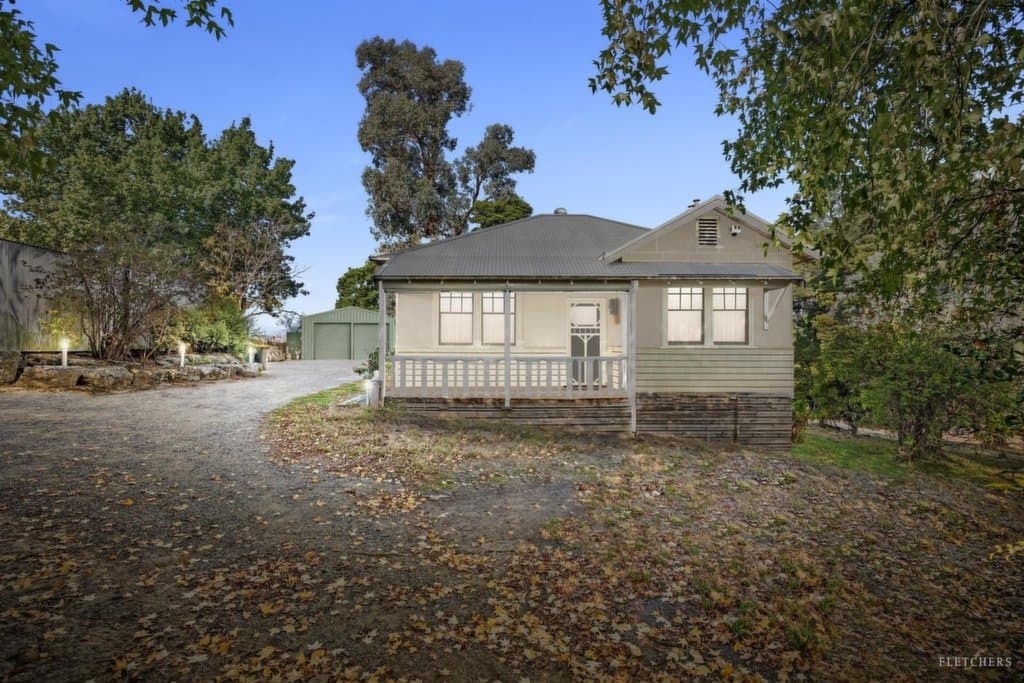 320-324 Yarra Road, Wonga Park - Thumbnail 2