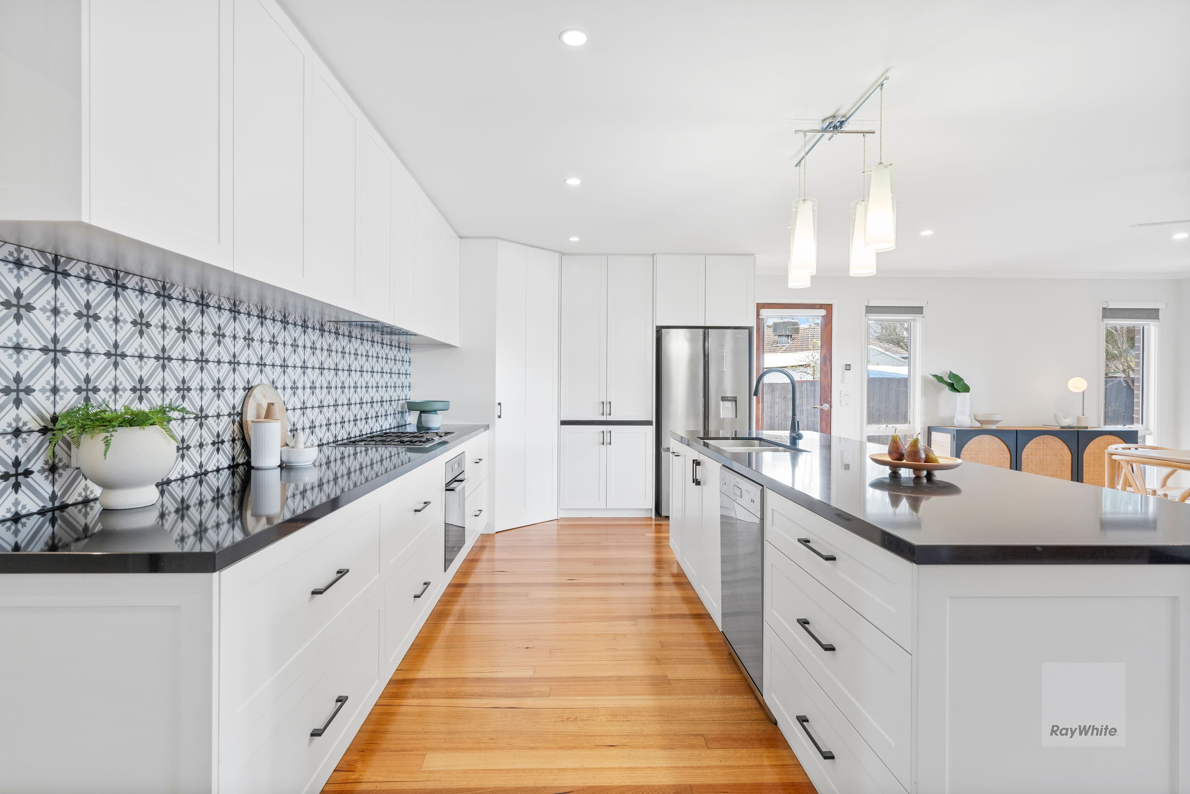 4 Ricky Court, Bundoora VIC 3083, Bundoora - Thumbnail 2