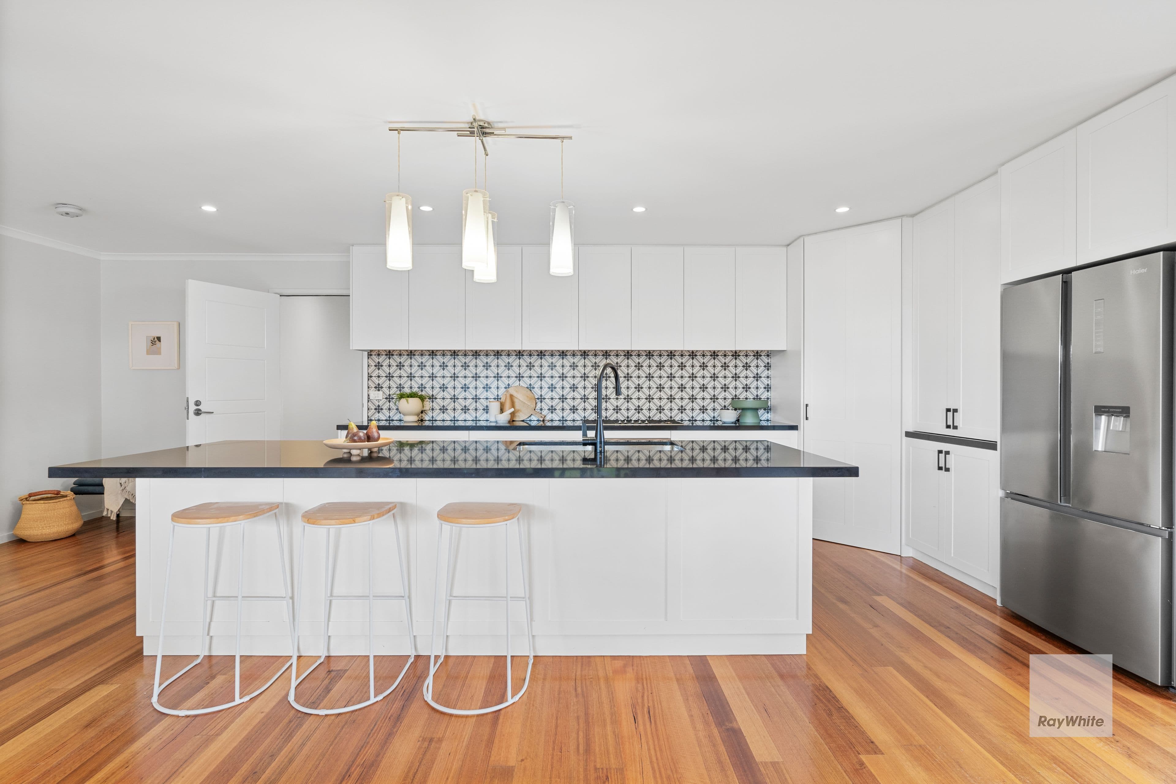 4 Ricky Court, Bundoora VIC 3083, Bundoora - Thumbnail 4