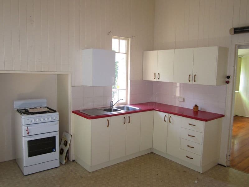 88 Victoria Avenue, CHELMER QLD 4068, Chelmer - Thumbnail 6