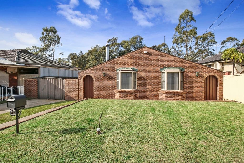 33 Foveaux Avenue, Lurnea NSW 2170, Lurnea - Image 1
