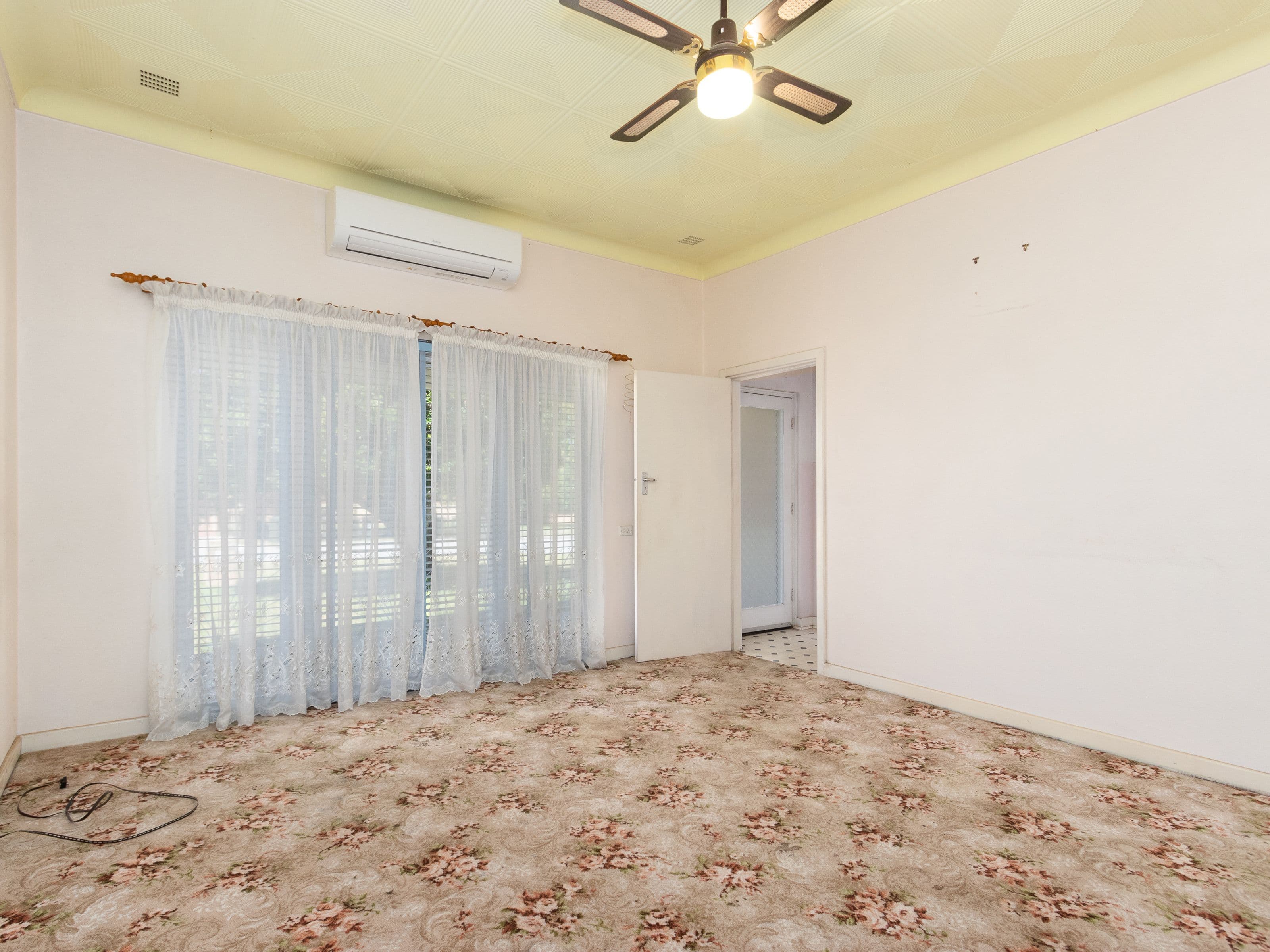 14 Mallard Way, Cannington WA 6107, Cannington - Thumbnail 7