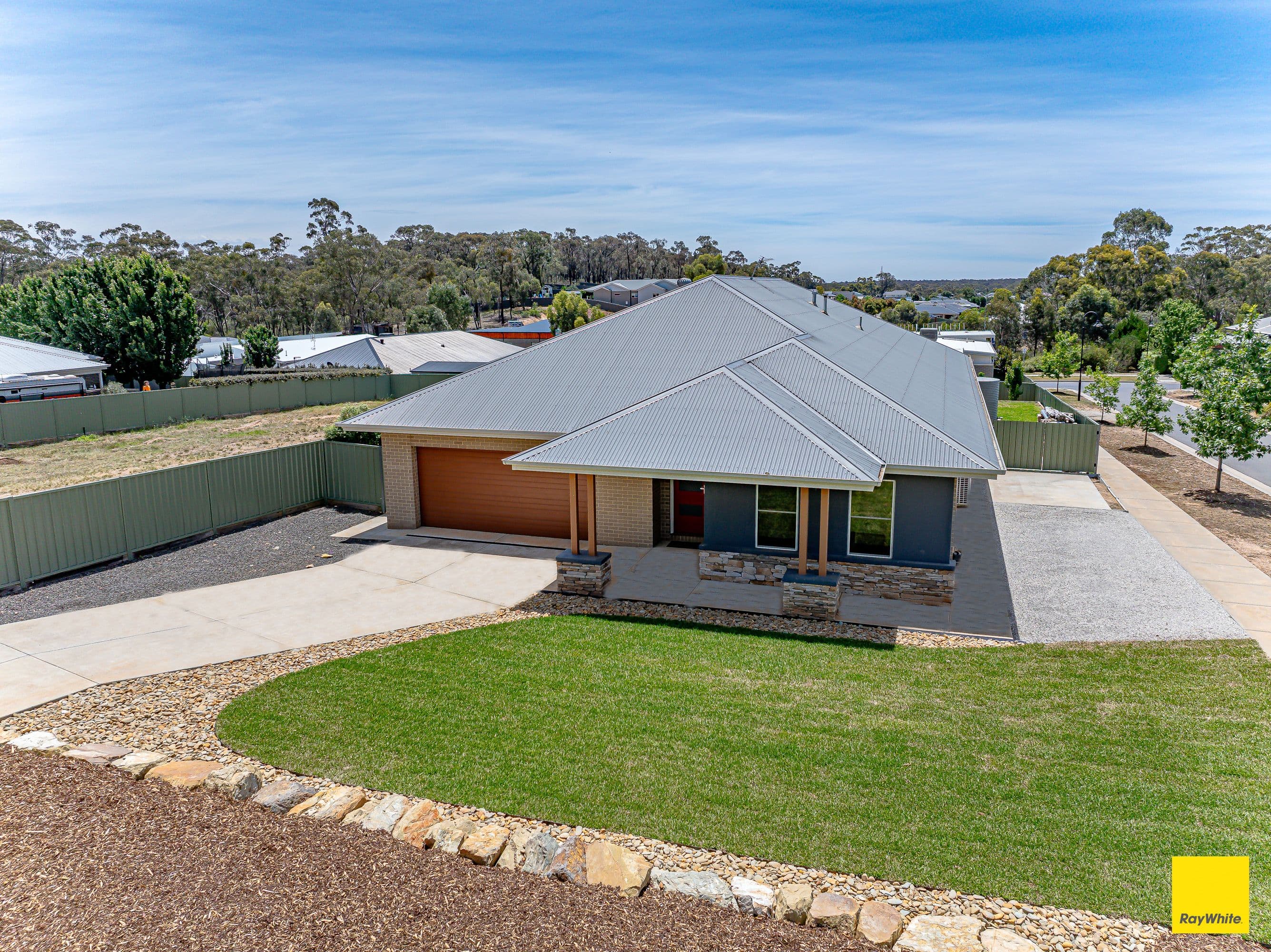 101 Mountain View Drive, Woongarrah, Woongarrah - Image 1