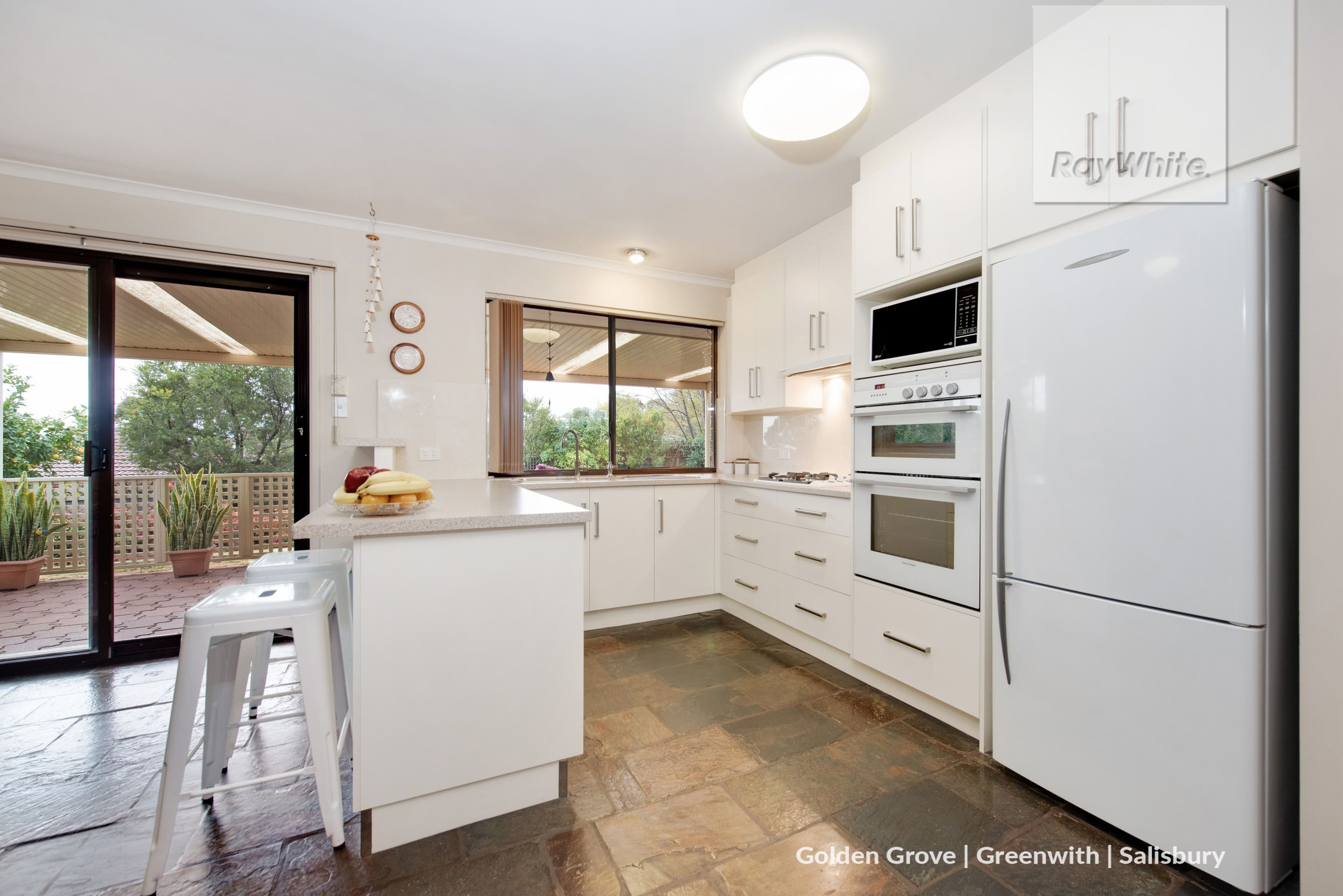 9 Illawarra Court, Craigmore SA 5114, Craigmore - Thumbnail 7