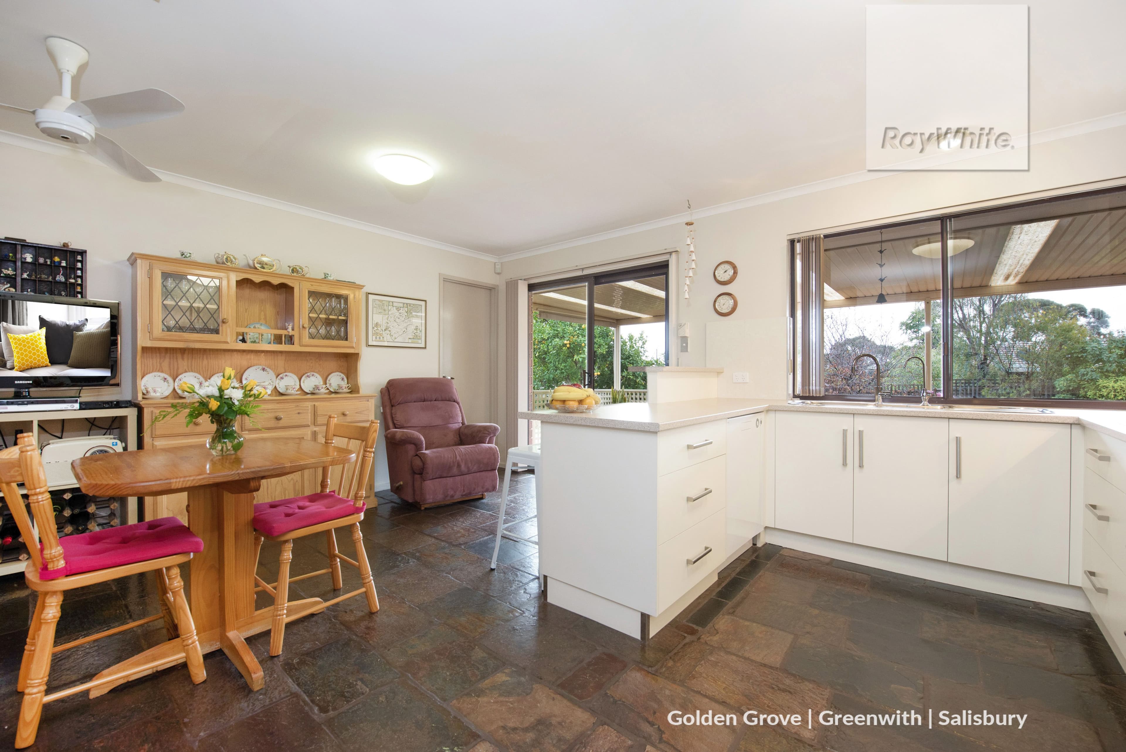 9 Illawarra Court, Craigmore SA 5114, Craigmore - Thumbnail 8