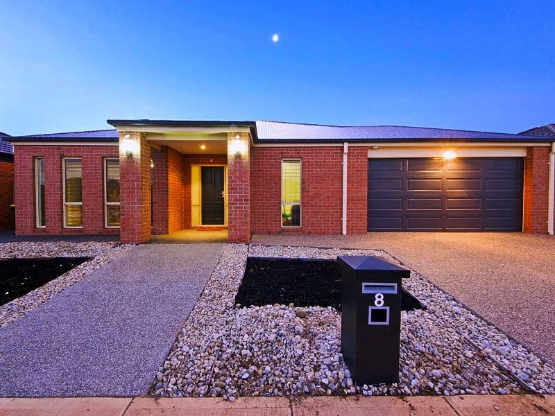 8 Spoonbill Close, WILLIAMS LANDING VIC 3027, Williams Landing - Thumbnail 2