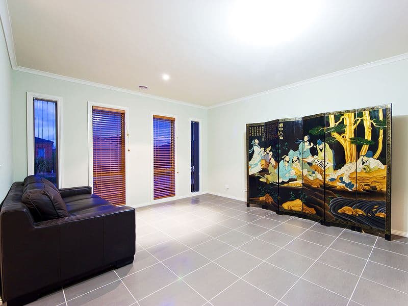 8 Spoonbill Close, WILLIAMS LANDING VIC 3027, Williams Landing - Thumbnail 3