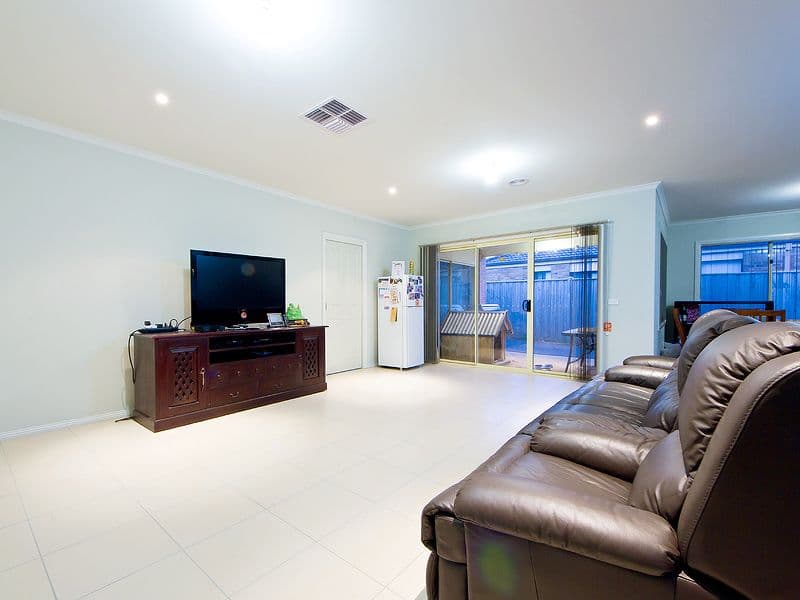 8 Spoonbill Close, WILLIAMS LANDING VIC 3027, Williams Landing - Thumbnail 7