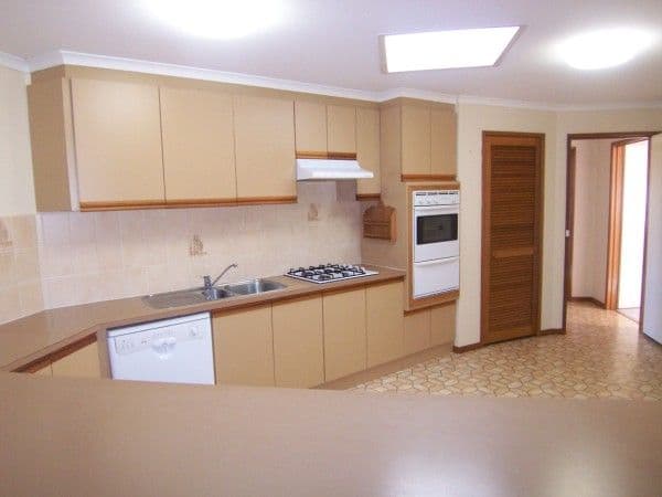 10 Falcon Court, CARRUM DOWNS VIC 3201, Carrum Downs - Thumbnail 2