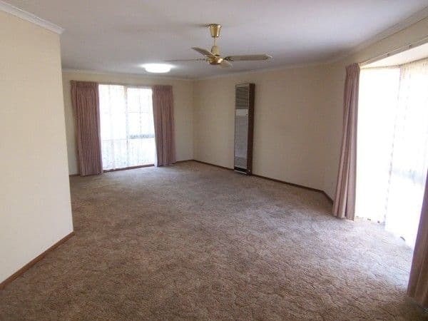 10 Falcon Court, CARRUM DOWNS VIC 3201, Carrum Downs - Thumbnail 4