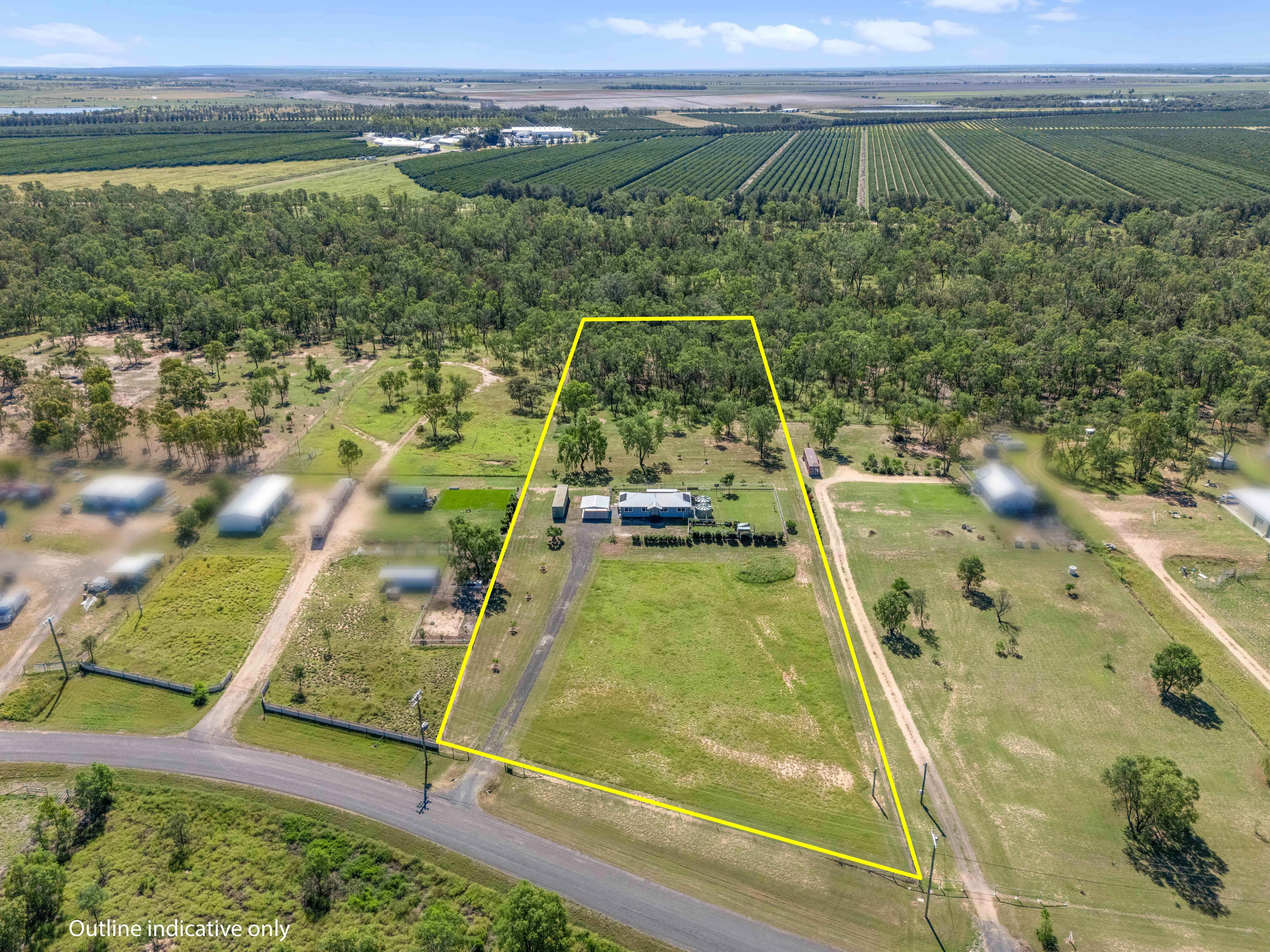 184 Chudleigh Drive, Emerald QLD 4720, Emerald - Thumbnail 2
