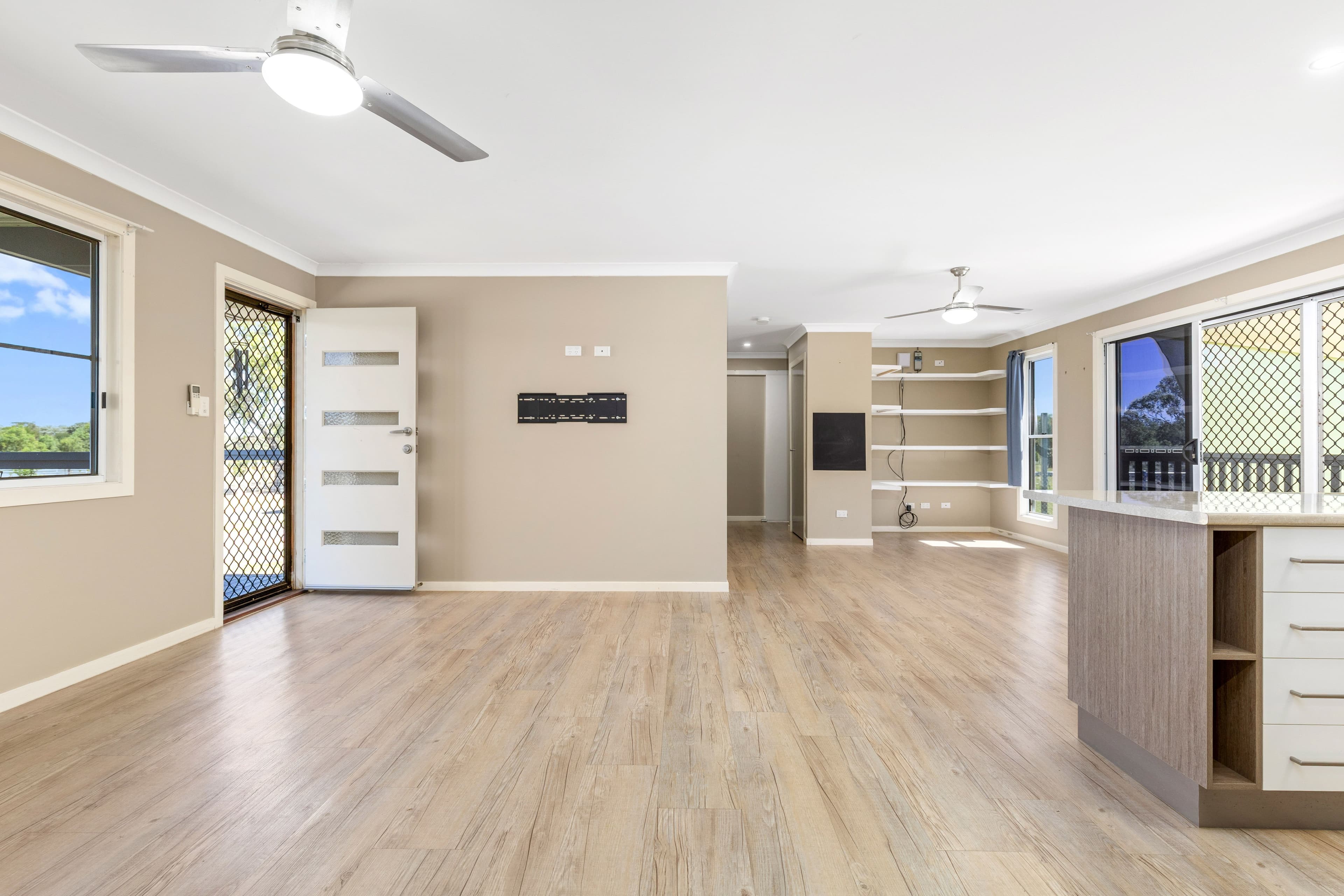 184 Chudleigh Drive, Emerald QLD 4720, Emerald - Thumbnail 4