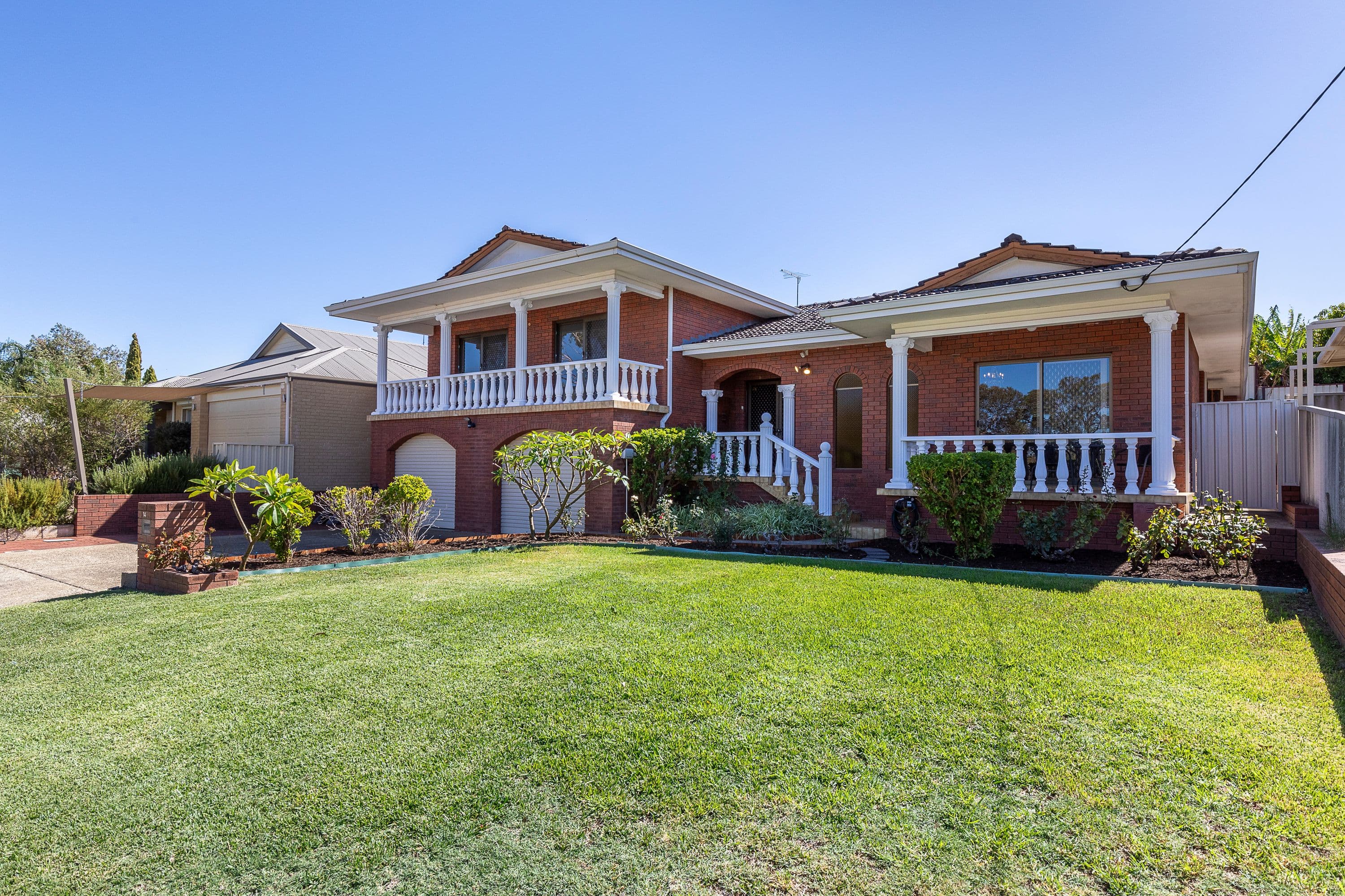 14 Carlton Place, Swan View WA 6056, Swan View - Thumbnail 2
