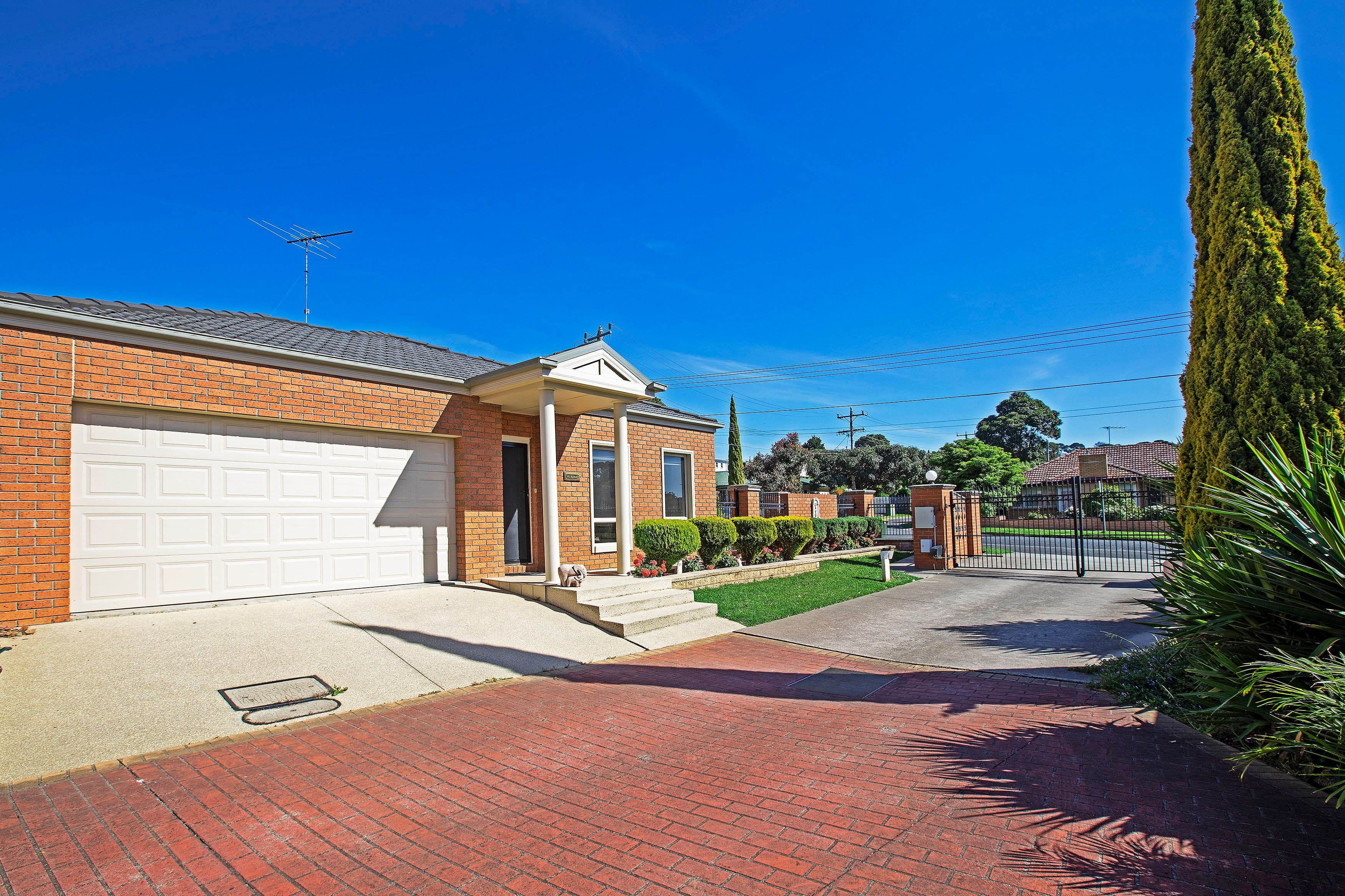 153 Barrabool Road, Highton VIC 3216, Highton - Thumbnail 2