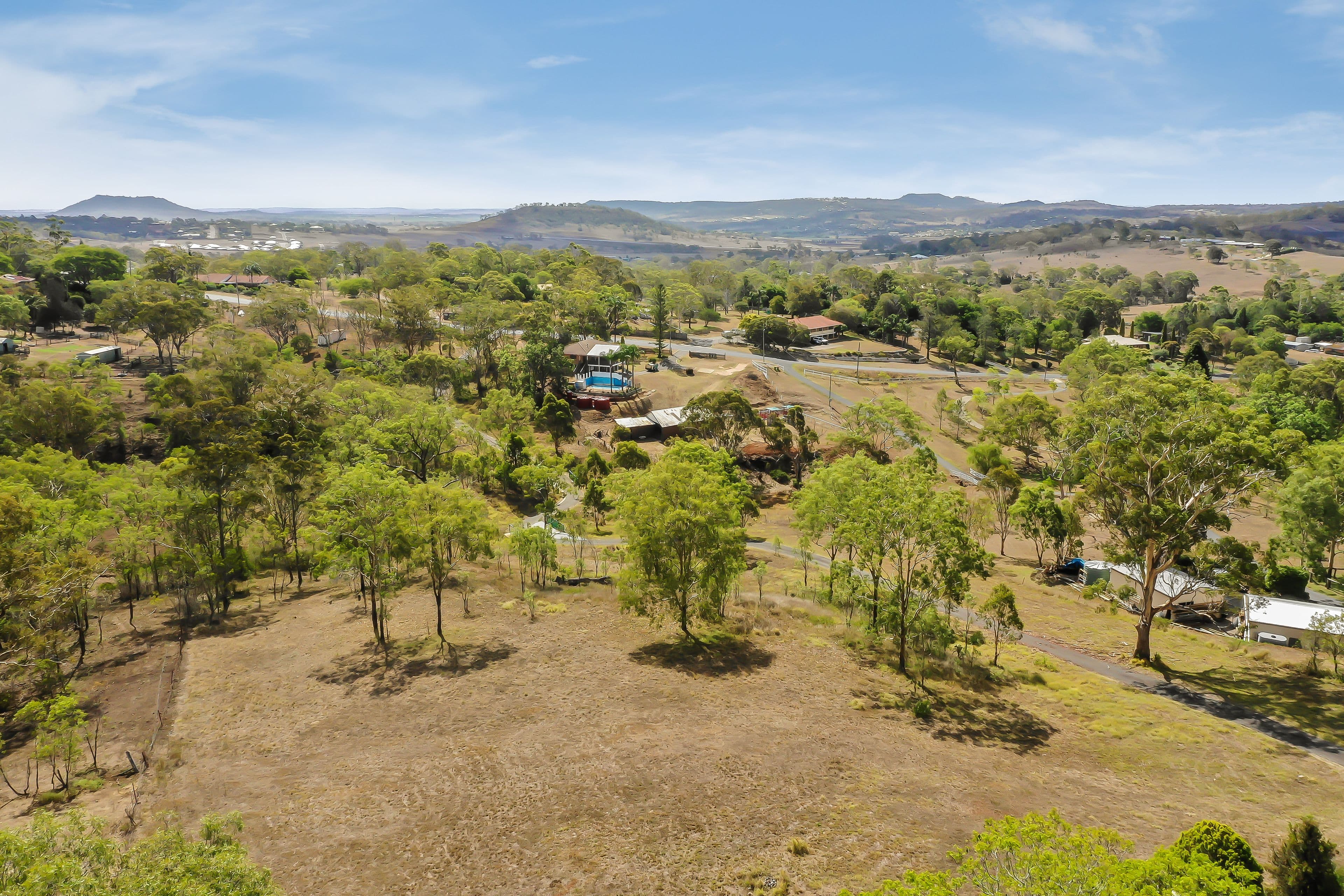 106 Greenwattle Street, Cranley QLD 4350, Cranley - Thumbnail 2