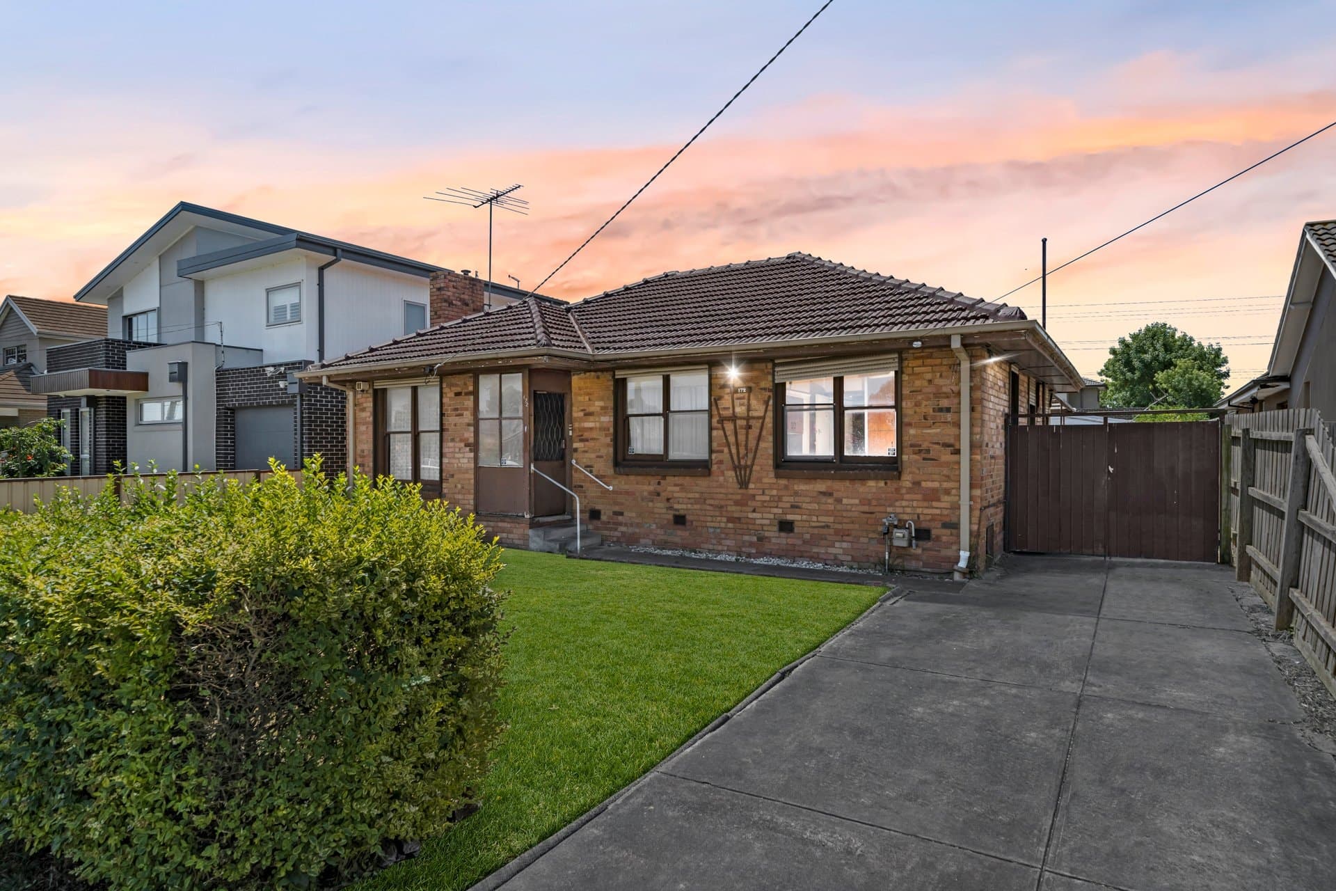 172 Daley Street, Glenroy - Thumbnail 2