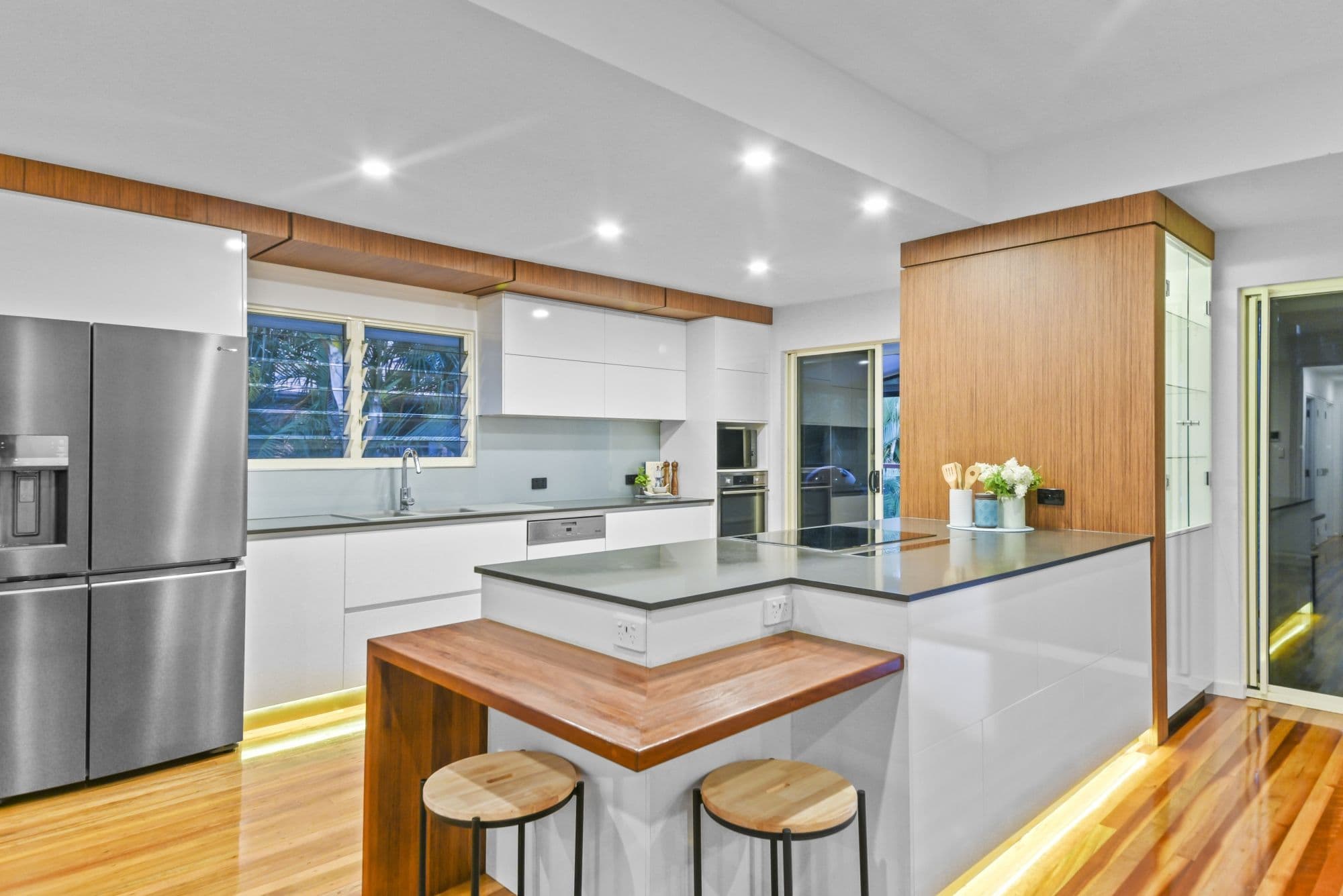 142 Palm Avenue, Shorncliffe QLD 4017, Shorncliffe - Thumbnail 2