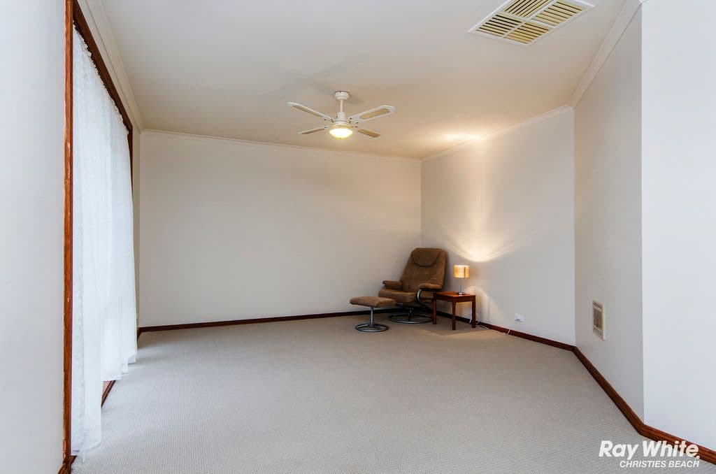 1 Bromley Road, Huntfield Heights SA 5163, Huntfield Heights - Thumbnail 2