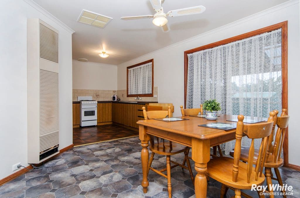 1 Bromley Road, Huntfield Heights SA 5163, Huntfield Heights - Thumbnail 3