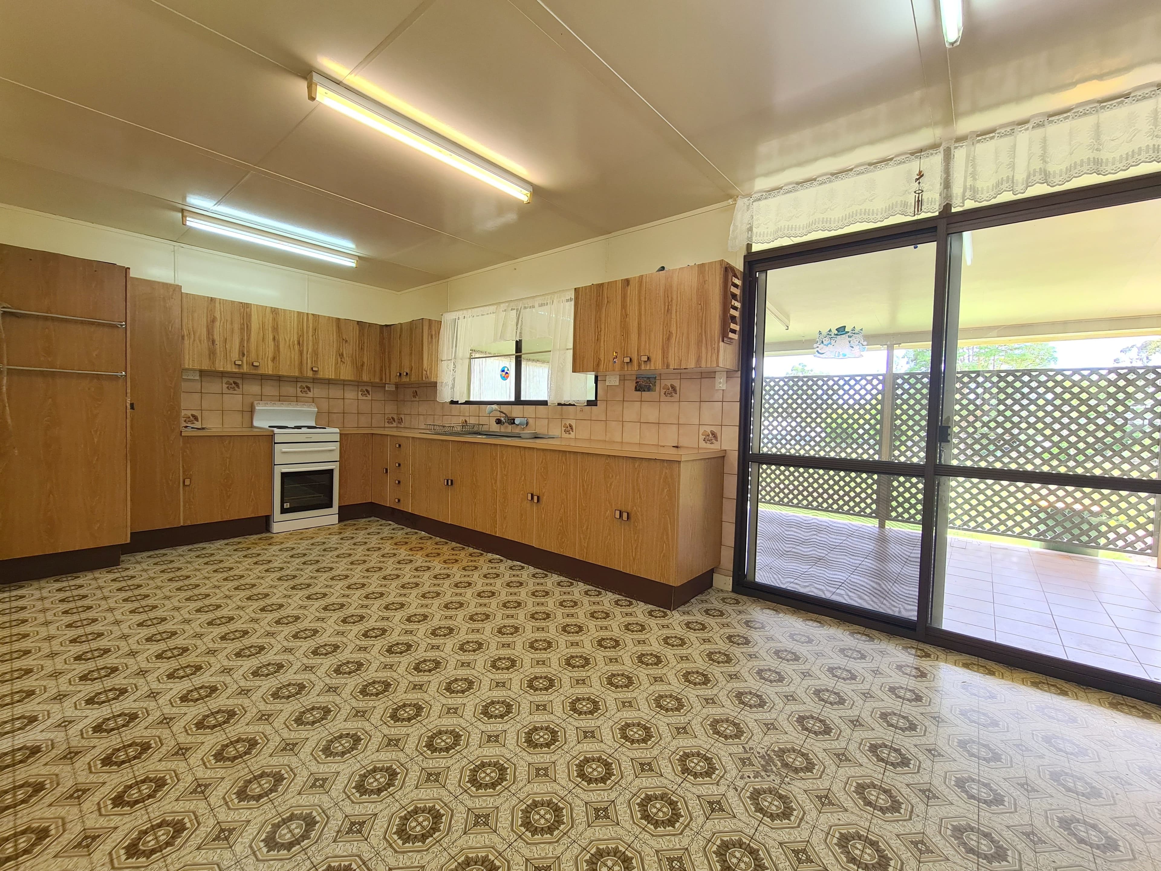 12 Charles Street, Crows Nest QLD 4355, Crows Nest - Thumbnail 4