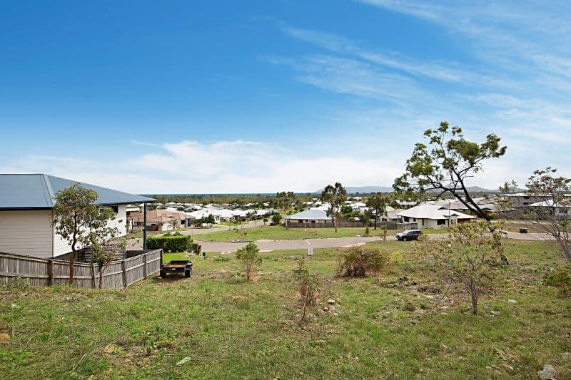 24 Cashell Circuit, BUSHLAND BEACH QLD 4818, Bushland Beach - Thumbnail 2