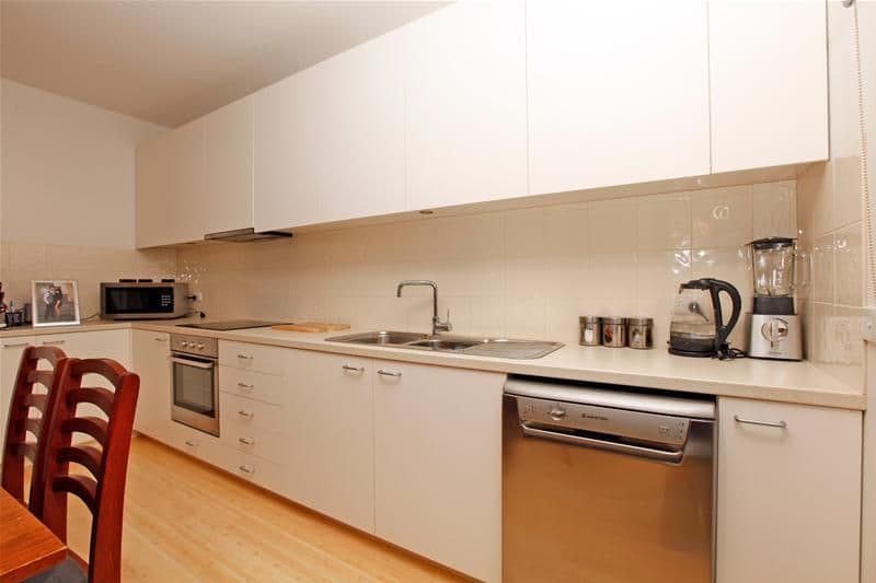 8 Grasstree Way, BUNDOORA VIC 3083, Bundoora - Thumbnail 3