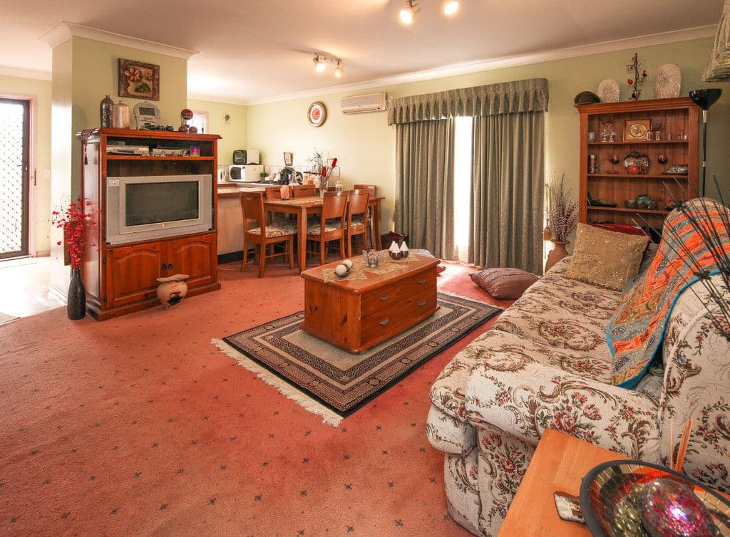 104 Smith Road, Woodridge QLD 4114, Woodridge - Thumbnail 3