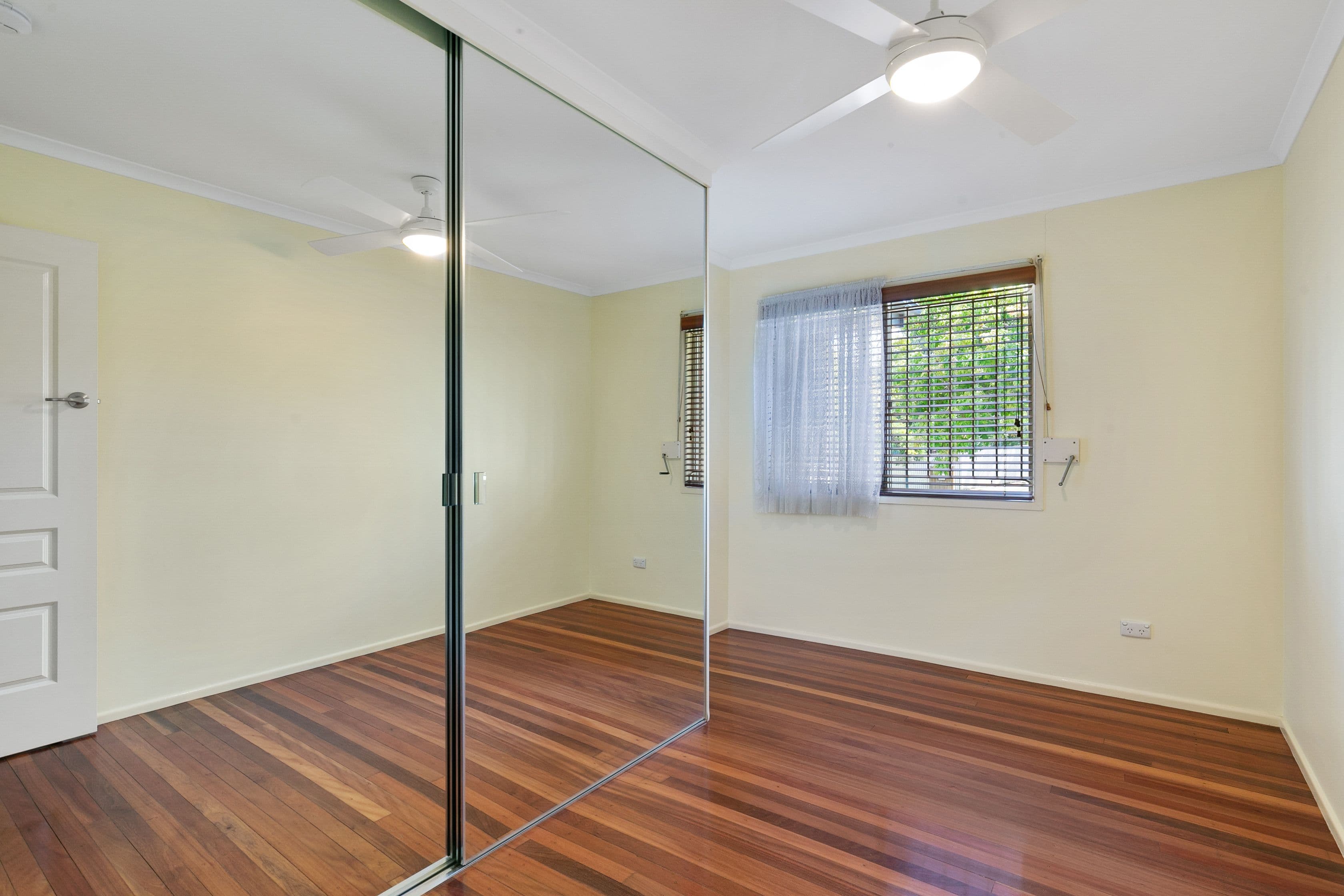 260 Whites Road, Lota QLD 4179, Lota - Thumbnail 5