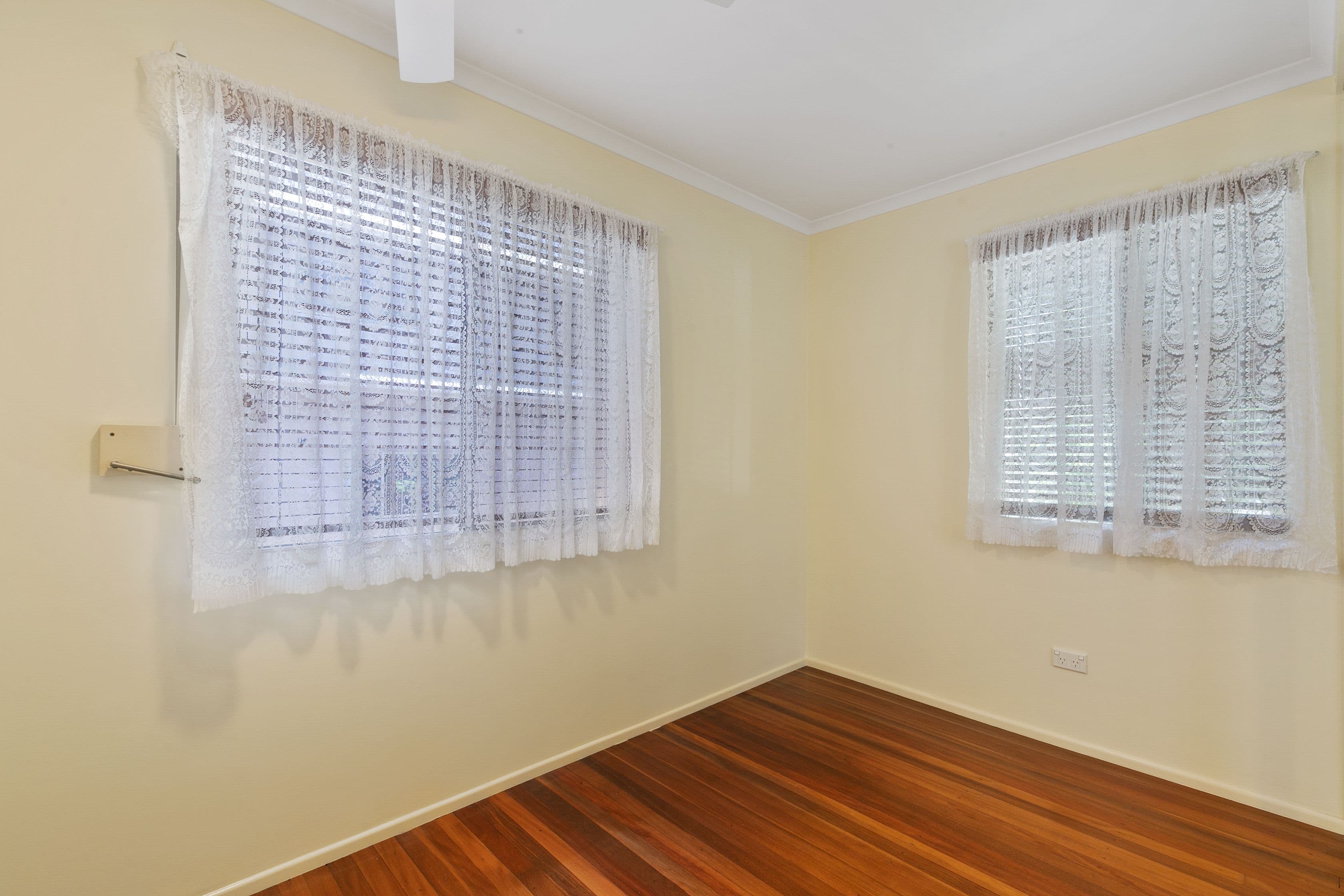 260 Whites Road, Lota QLD 4179, Lota - Thumbnail 6