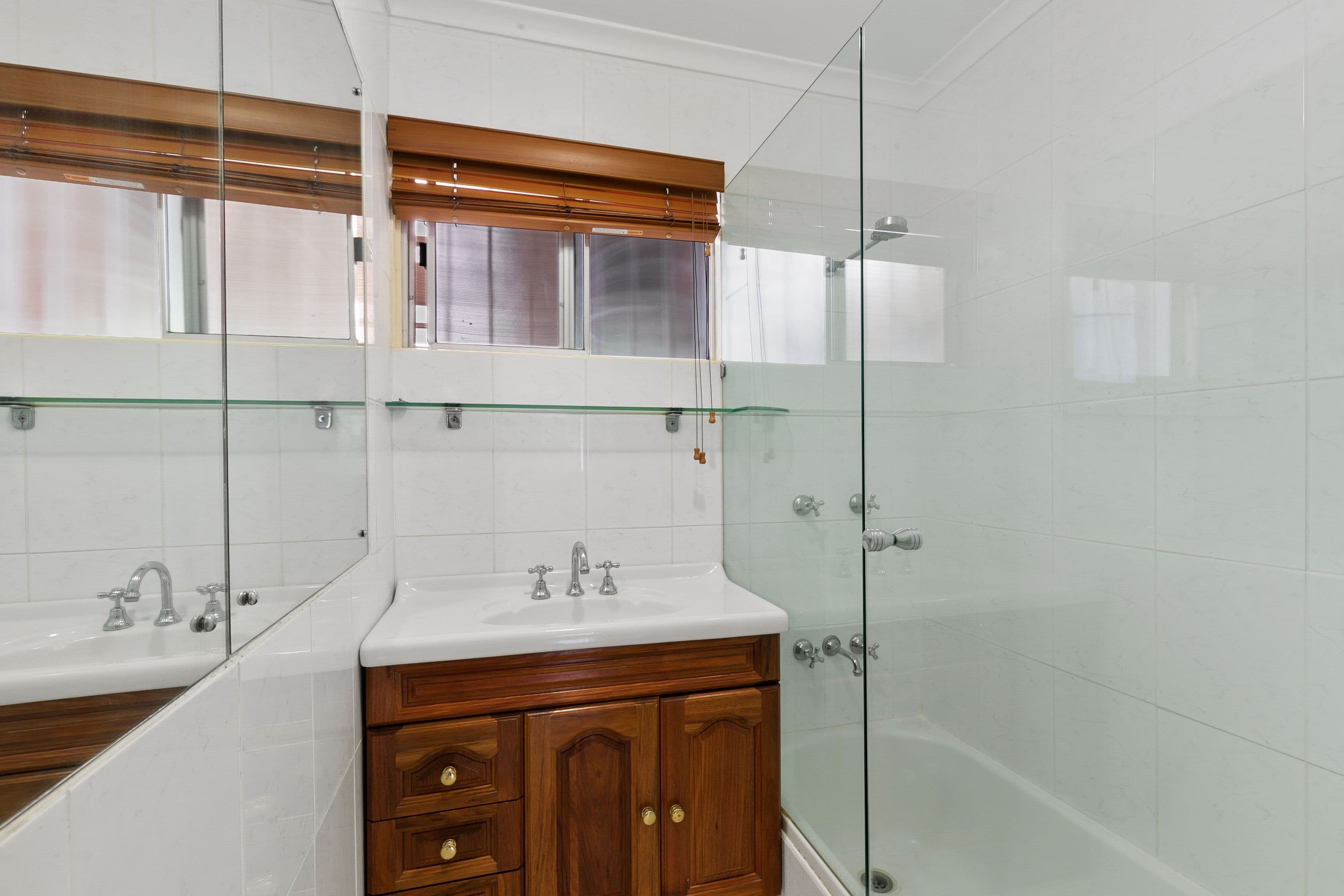 260 Whites Road, Lota QLD 4179, Lota - Thumbnail 7