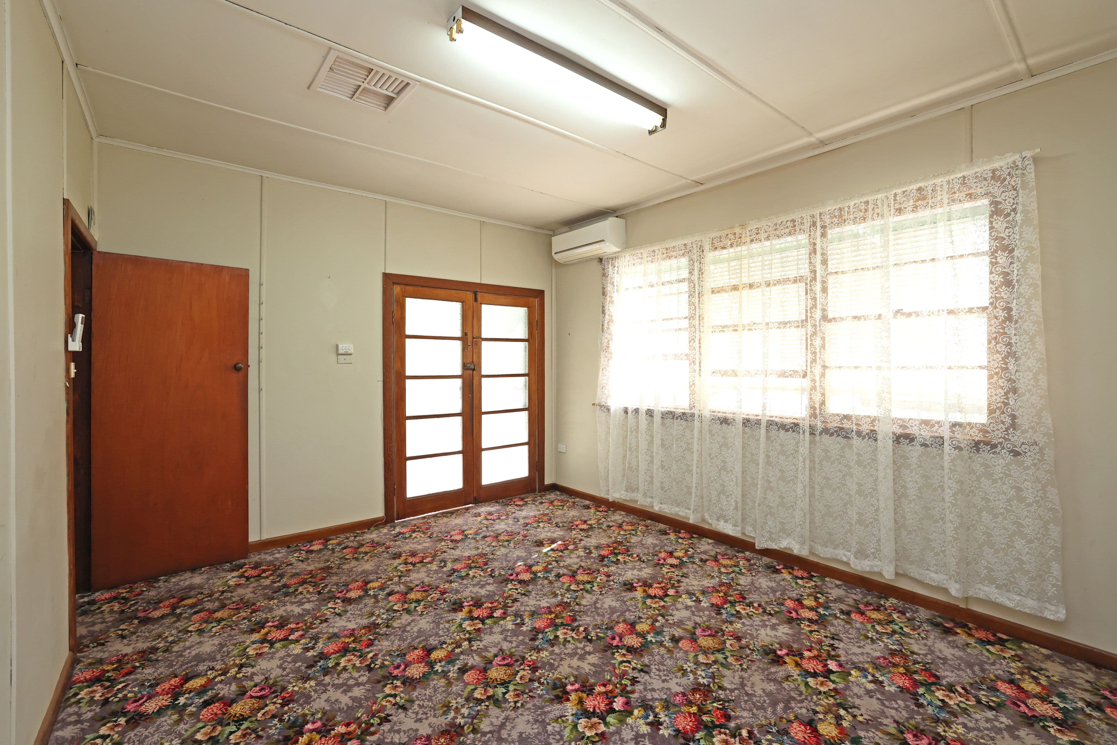 27 Watkin Street, Robinvale VIC 3549, Robinvale - Thumbnail 2