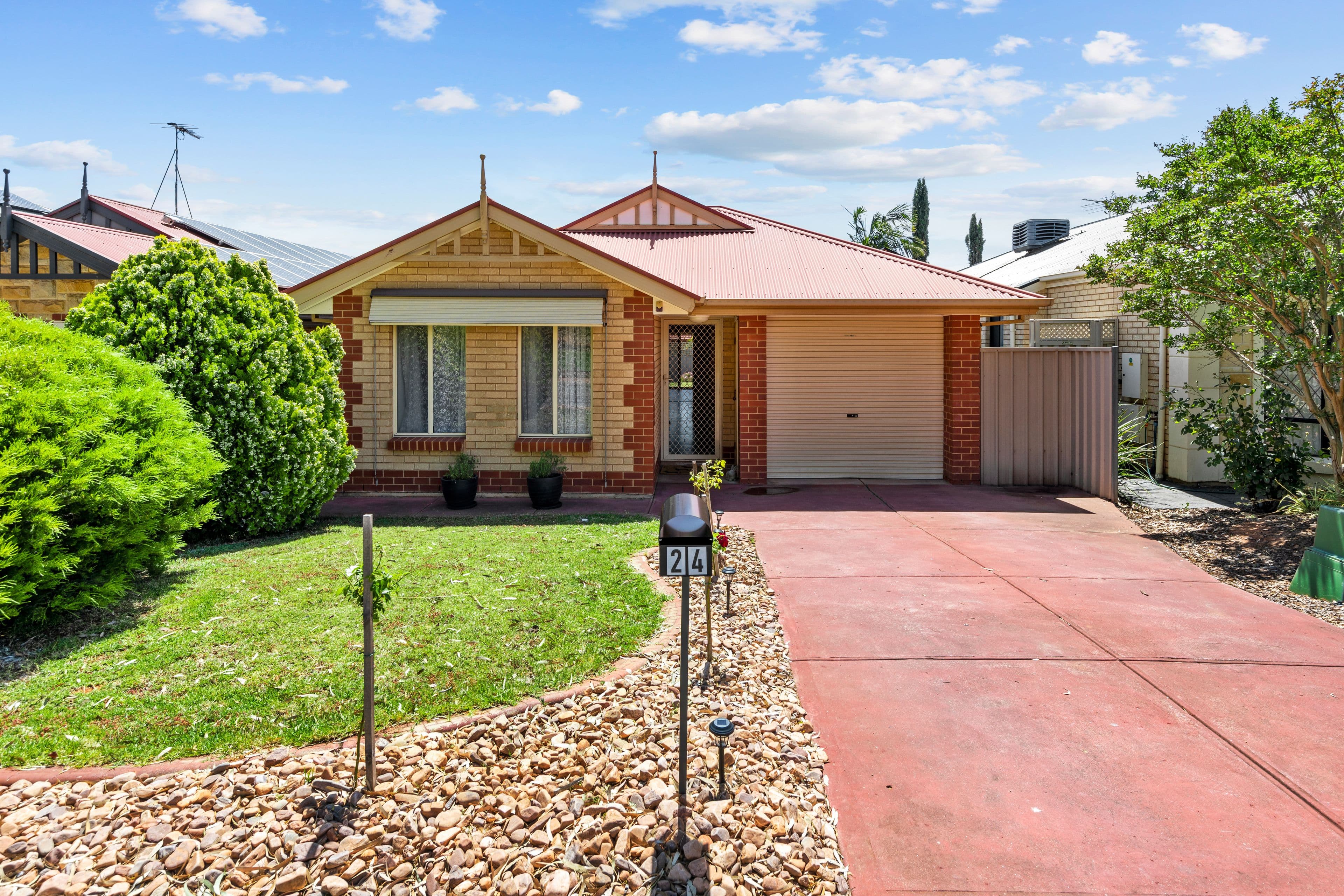 24 Quantock Crescent, Craigmore SA 5114, Craigmore - Image 1