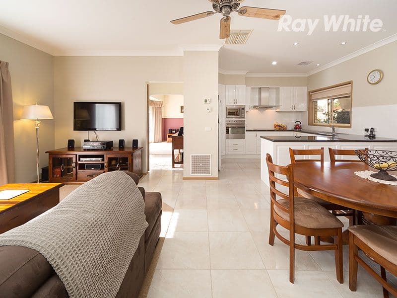 23 Bangalla Place, SPRINGDALE HEIGHTS NSW 2641, Springdale Heights - Thumbnail 2