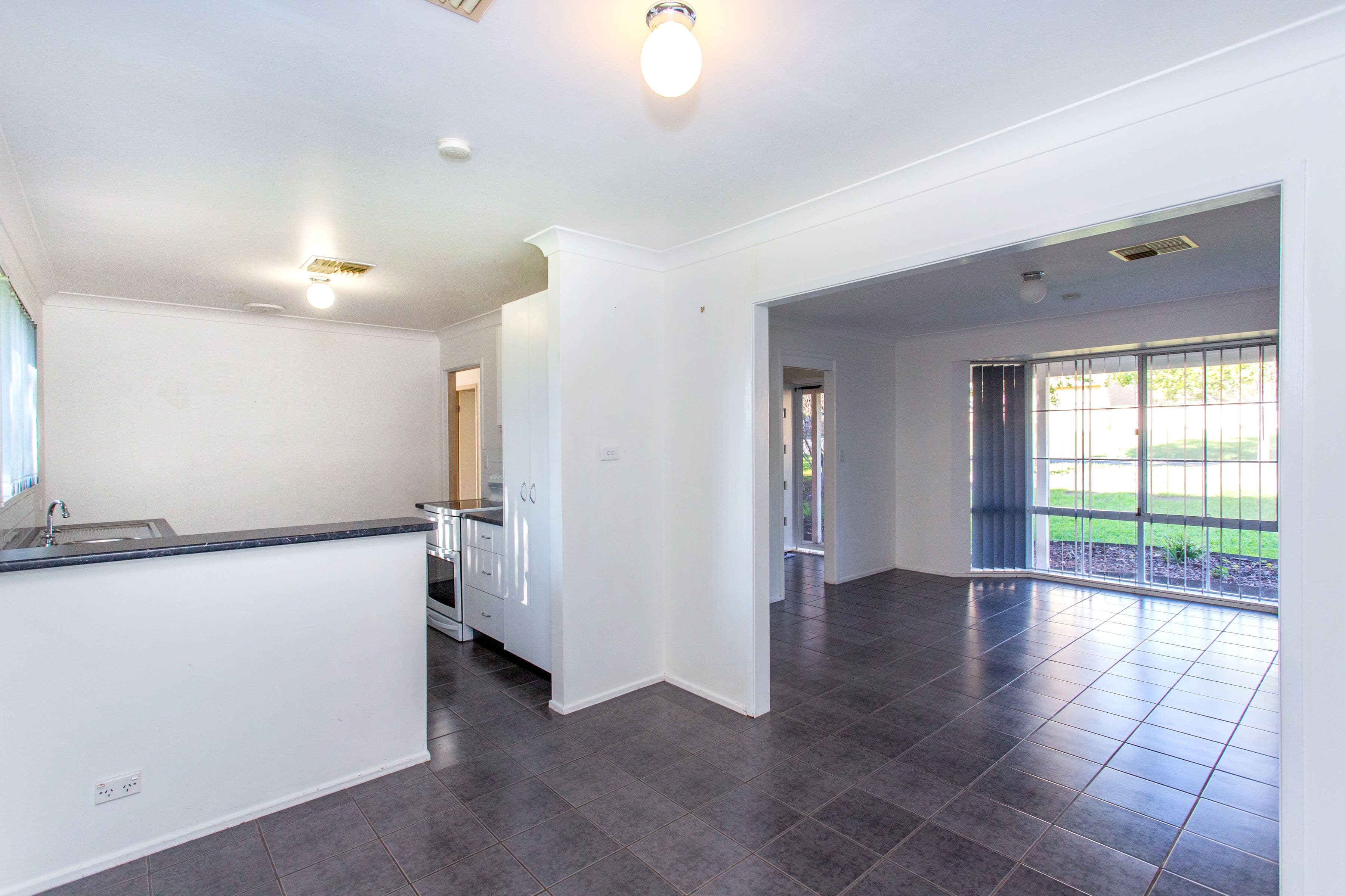 32 Newcombe Street, Cowra NSW 2794, Cowra - Thumbnail 3