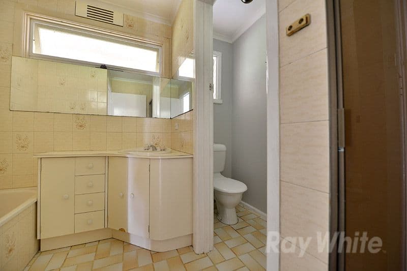 126 Albany Drive, MULGRAVE VIC 3170, Mulgrave - Thumbnail 4