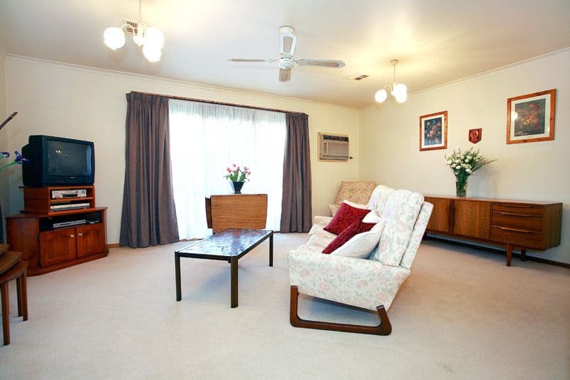 6  Warren Road, MORDIALLOC VIC 3195, Mordialloc - Thumbnail 6
