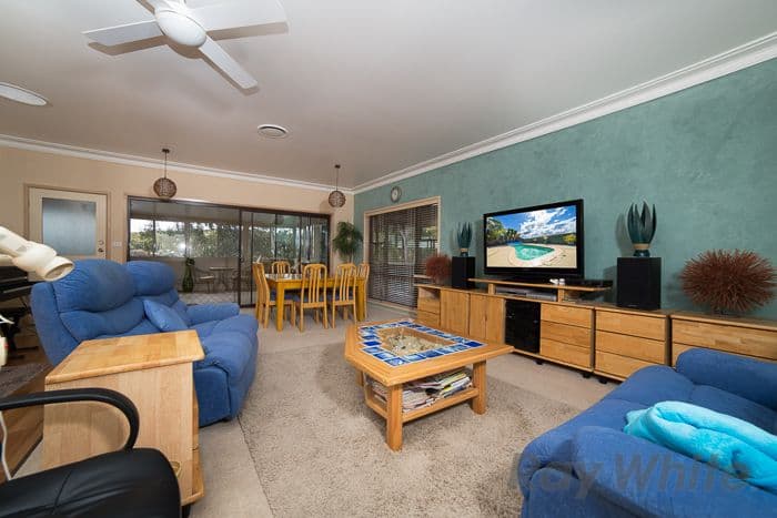 26 Tinglewood Close, TINGIRA HEIGHTS NSW 2290, Tingira Heights - Thumbnail 3