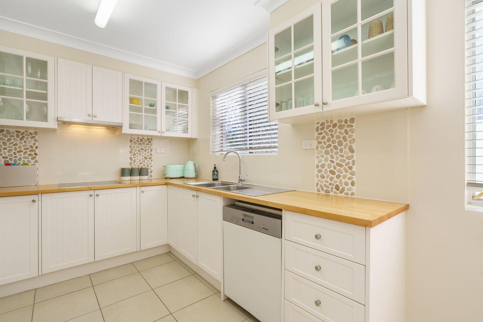 12 Albert Street, Annerley QLD 4103, Annerley - Thumbnail 5