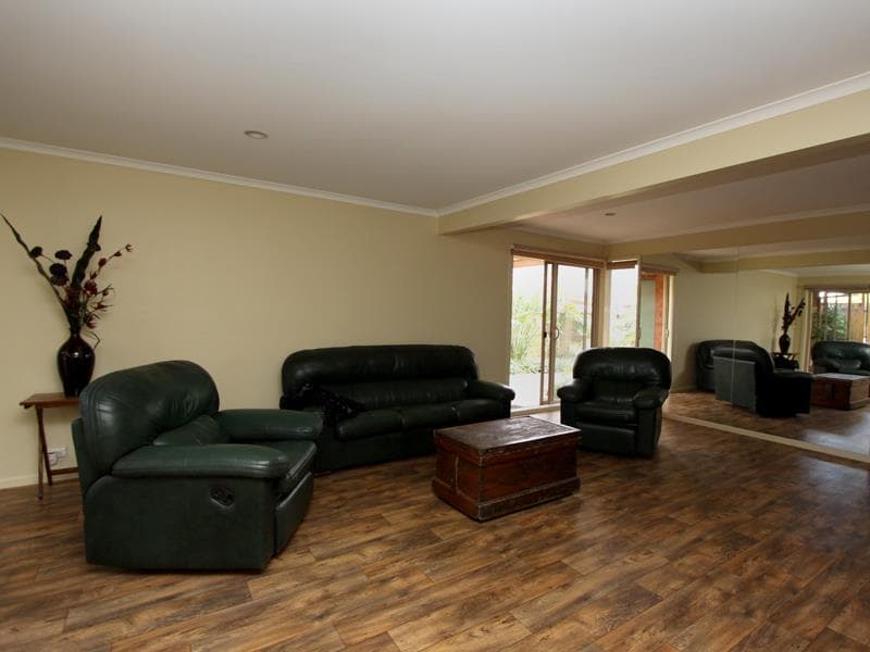 76/313 Crown Street, Hoppers Crossing - Thumbnail 3
