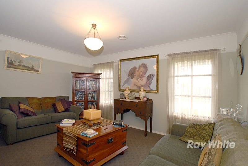 13  Caspian Chase, PAKENHAM VIC 3810, Pakenham - Thumbnail 2