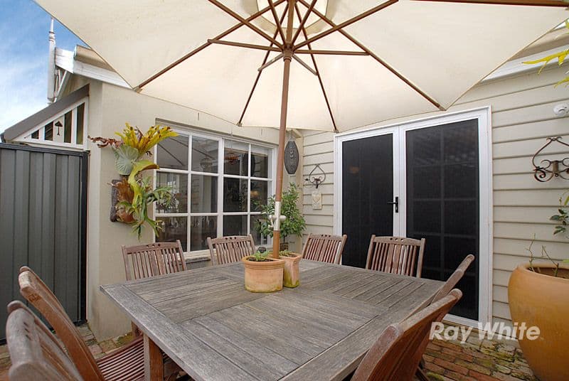 13  Caspian Chase, PAKENHAM VIC 3810, Pakenham - Thumbnail 6