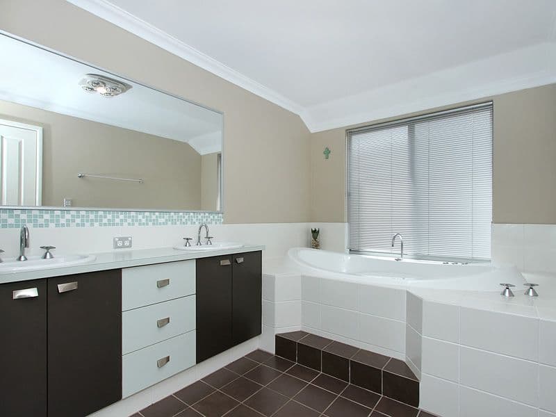 9 Bluestone Loop, PIARA WATERS WA 6112, Piara Waters - Thumbnail 5