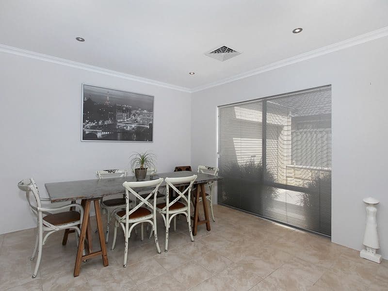 9 Bluestone Loop, PIARA WATERS WA 6112, Piara Waters - Thumbnail 7