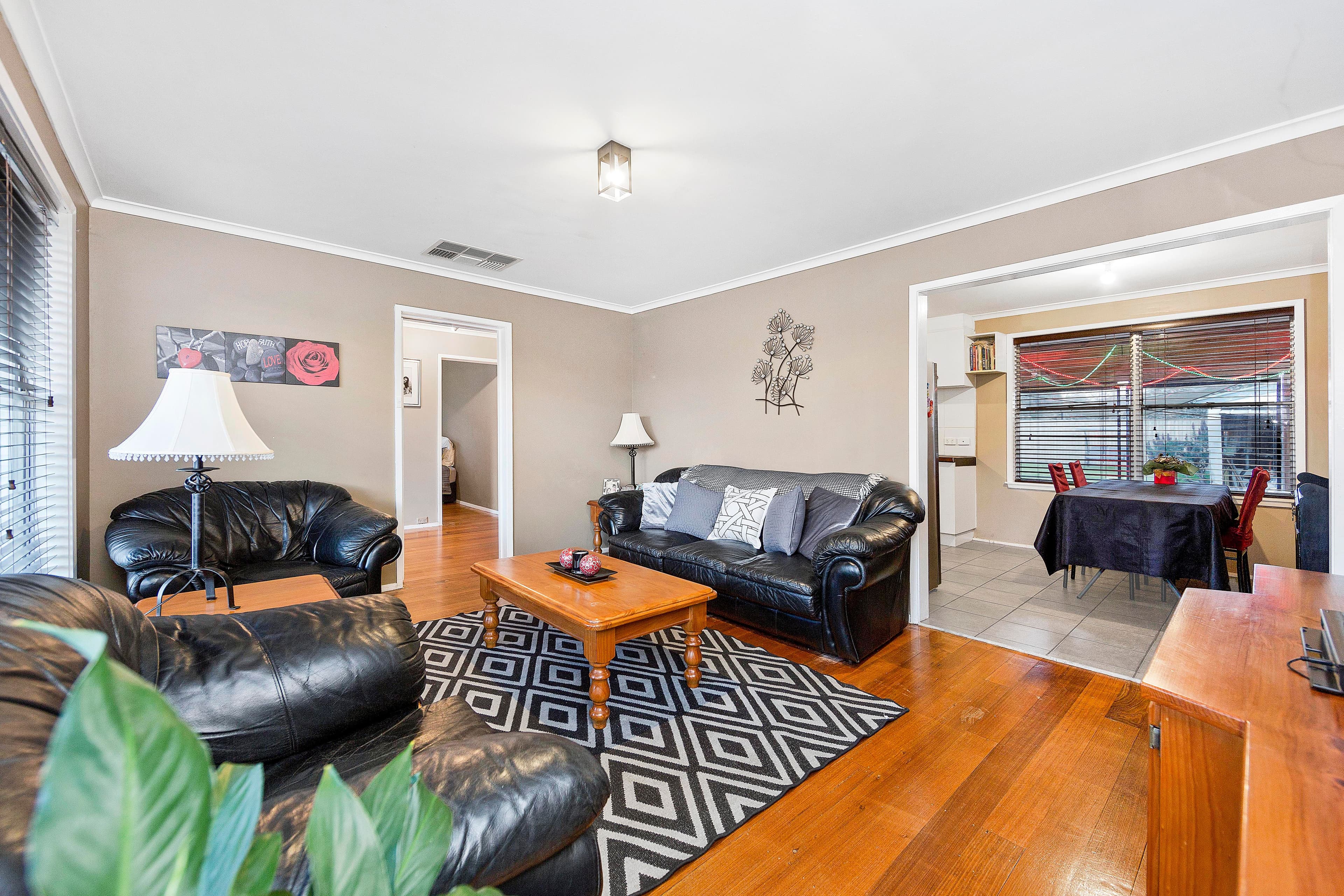 44 Laurina Crescent, Frankston North VIC 3200, Frankston North - Thumbnail 3