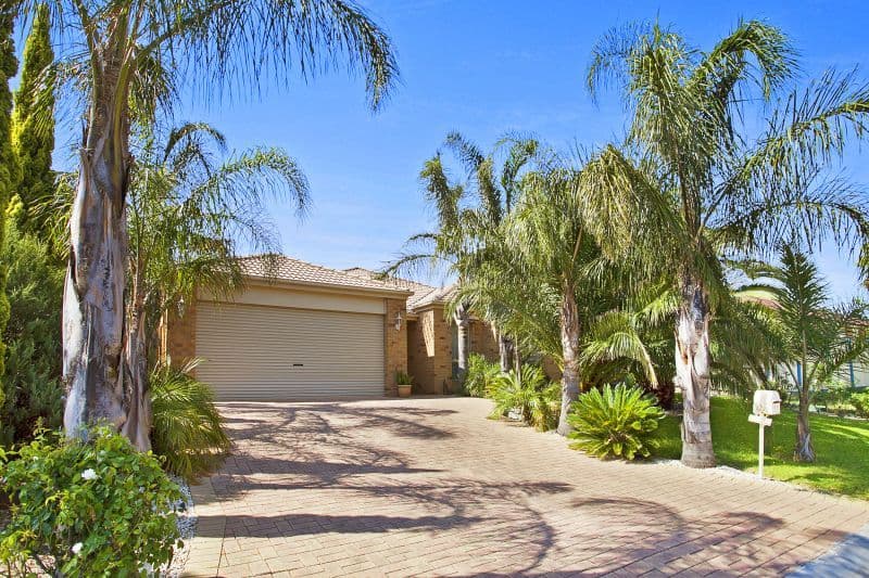 4 Mangrove Court, ASPENDALE GARDENS VIC 3195, Aspendale Gardens - Thumbnail 2