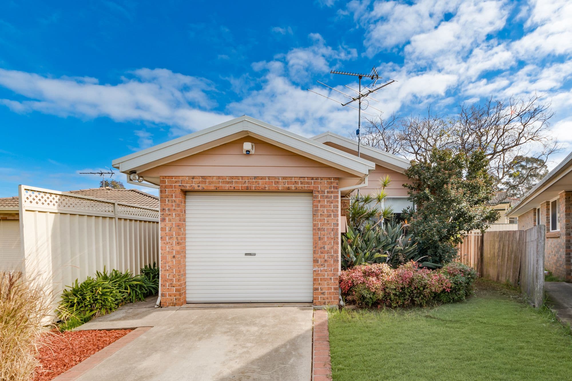 8 Vernon Close, Rosemeadow - Image 1