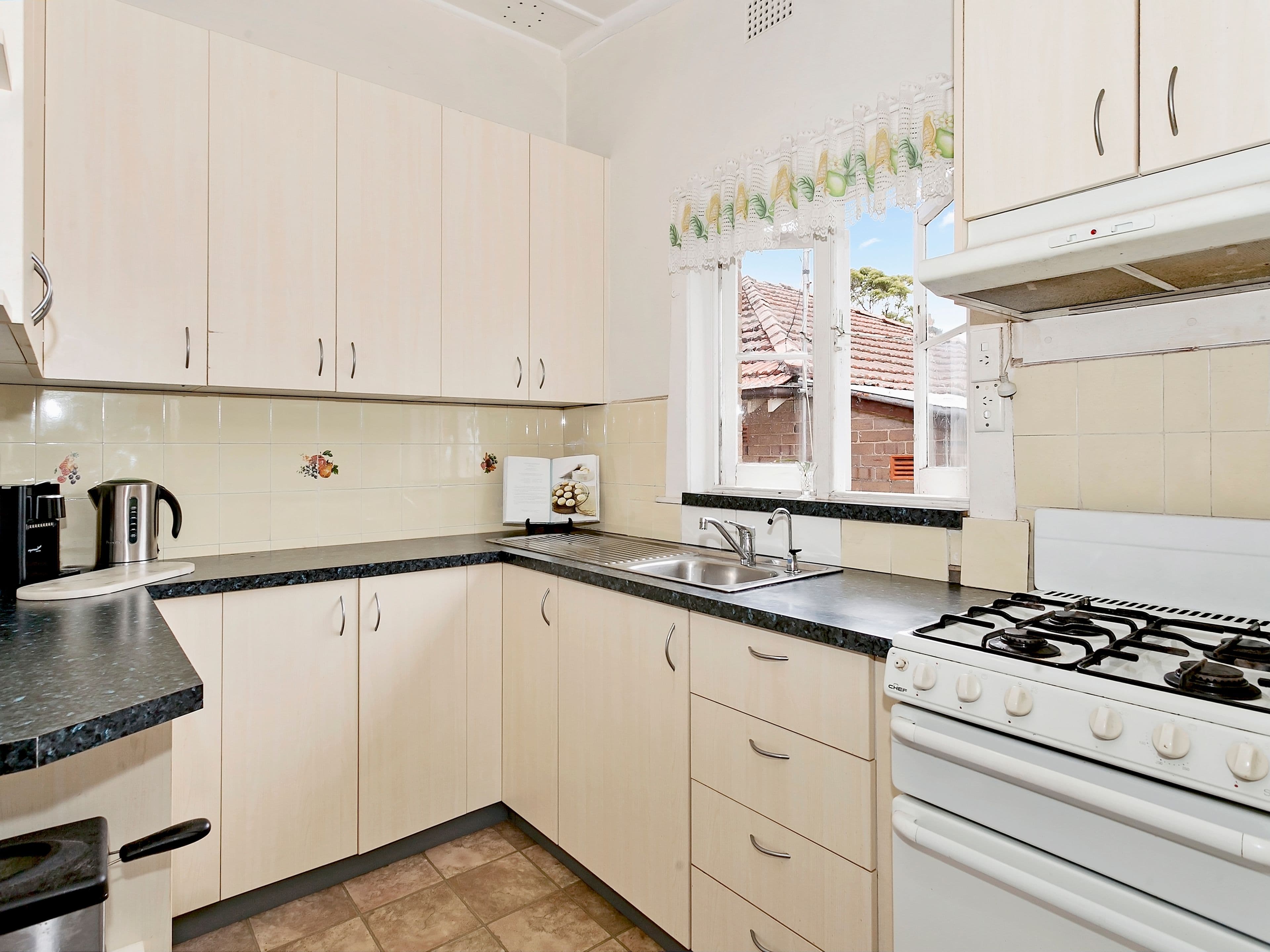 4 Salisbury Street, South Hurstville - Thumbnail 3